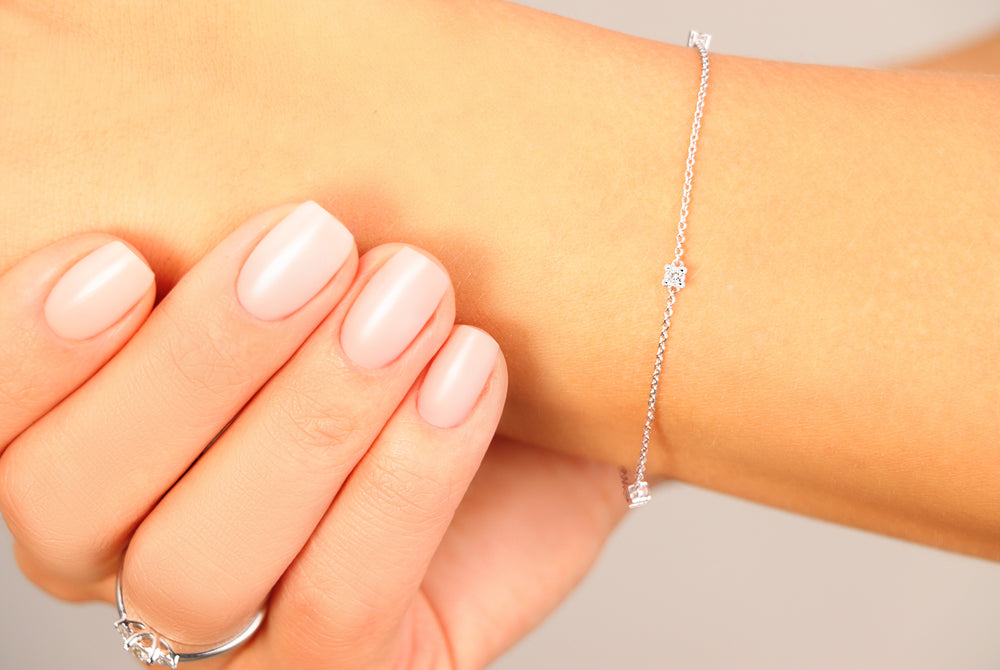 Apyranke su deimantais B813D-1